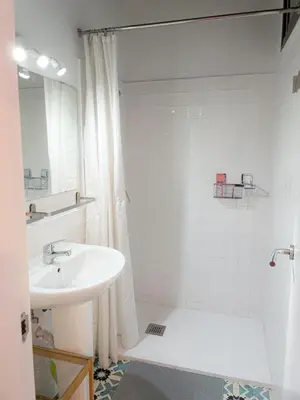 Un baño de Pasaje de Amores