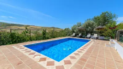 Piscina en o cerca de Casa Rural El Moral