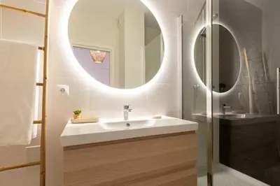 Un baño de MuMu Luxury Suite Lirio