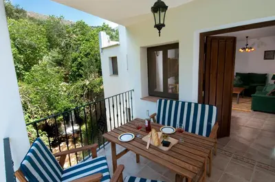 Un balcón o terraza de El Granero at Molino la Ratonera