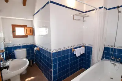 Un baño de El Cortijo at Molino la Ratonera