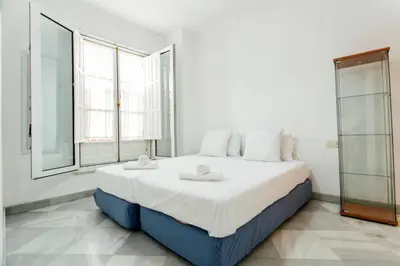Cama o camas de una habitación en Bright cozy- 1Bd 1Bth- La Alfalfa