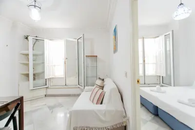Cama o camas de una habitación en Bright cozy- 1Bd 1Bth- La Alfalfa