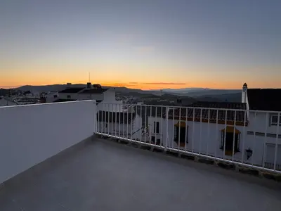 Amanecer o atardecer desde la casa o chalet o alrededores