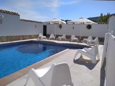 Piscina en o cerca de Cortijo el llano Priego de Córdoba