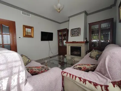 Una televisión o centro de entretenimiento en La casa del olivo en Córdoba