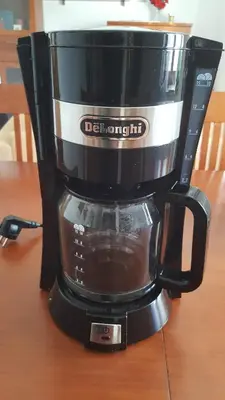 Utensilios para hacer té y café en GRAN CASA RURAL CON PATIO EN ENCINAREJO DE CÓRDOBA