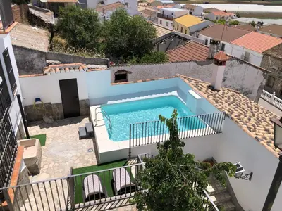 Piscina en o cerca de La casa de Tita Elvira 4