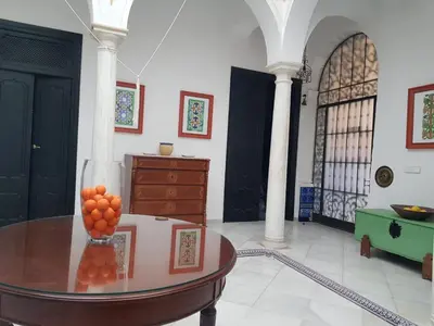Zona de estar de Casa S. XIX en pleno centro de Carmona