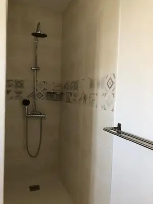 Un baño de La Hermosa Vista