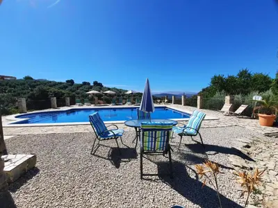 Piscina en o cerca de Hacienda La buena vida B&B en appartementen casita la bruja