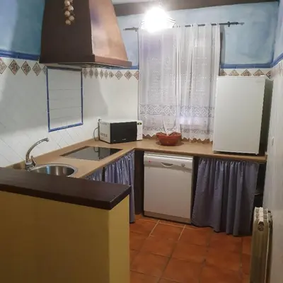 Una cocina o zona de cocina en Charming House in Hornachuelos with Shared Pool