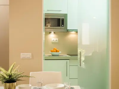 Una cocina o zona de cocina en Misterhost San Bernardo Jardines de Murillo