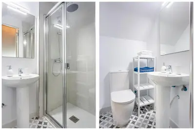 Un baño de Stunning apartment in central Seville