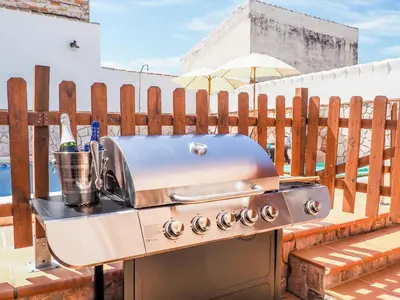 Barbacoa disponible para clientes en la casa o chalet