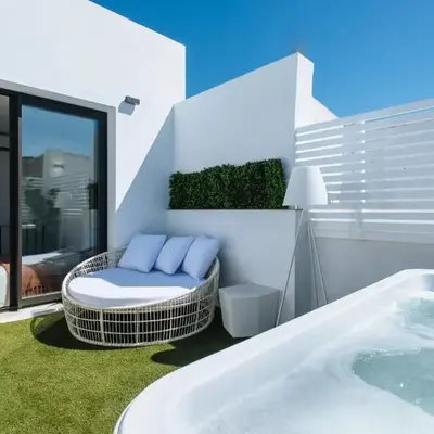 Alameda 1851 Penthouse - Private terrace and jacuzzi