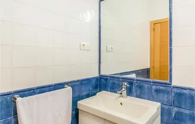 Un baño de Stunning Home In Villaharta