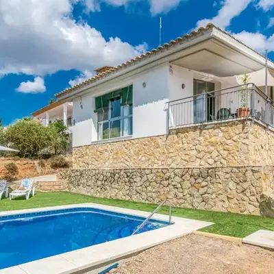 Stunning Home In Villaharta