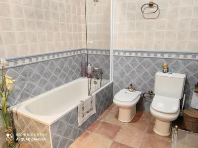 Un baño de LOS ABUELOS
