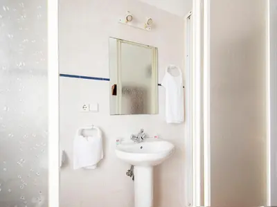 Un baño de Hostal Santiago