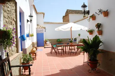 Un patio o zona al aire libre en Casa Rural La Casa De Maita
