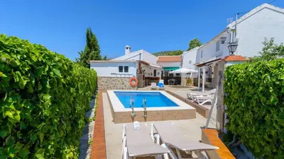 Piscina en o cerca de Casa La Canada Villanueva de Algaidas by Ruralidays