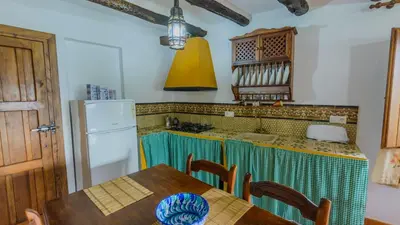 Una cocina o zona de cocina en Casa Dehesa de las Casas Algarinejo by Ruralidays