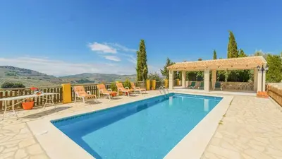 Piscina en o cerca de Villa el Establo Montefrio by Ruralidays