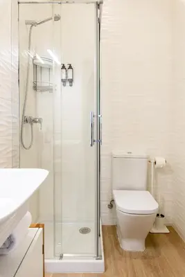 Un baño de Hommyhome San Bartolomé
