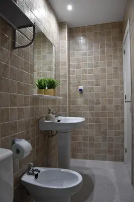 Un baño de SIERRA LAGO