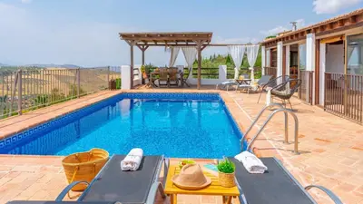 Piscina en o cerca de Villa La Morada Antequera - La Higuera by Ruralidays
