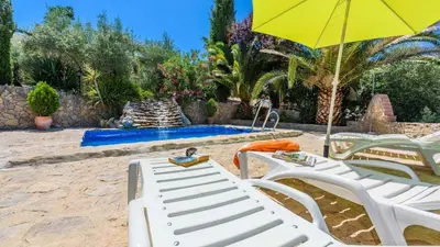 Piscina en o cerca de Cortijo Casablanca Priego de Cordoba by Ruralidays