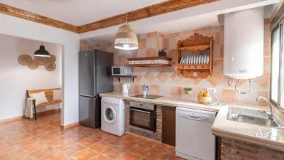 Una cocina o zona de cocina en Casa El Torcal Antequera - La Higuera by Ruralidays