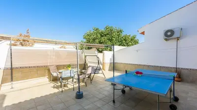 Instalaciones para jugar al ping pong en Casa La Palmera Villanueva de la Concepcion by Ruralidays o alrededores