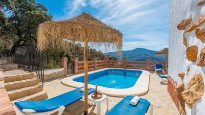 Piscina en o cerca de Casa La Encina Alora by Ruralidays
