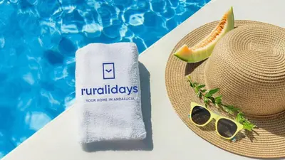 Piscina en o cerca de El Llano del Torcal Antequera - La Higuera by Ruralidays