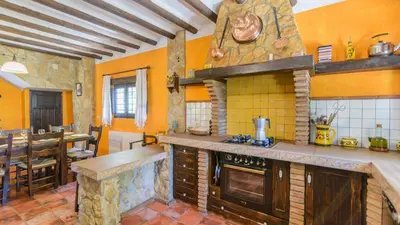 Una cocina o zona de cocina en Mirador de Casablanca Priego de Cordoba by Ruralidays