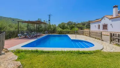 Piscina en o cerca de La Sierrezuela Posadas by Ruralidays