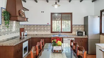 Una cocina o zona de cocina en La Sierrezuela Posadas by Ruralidays