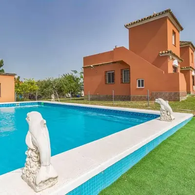 Beautiful Home In Arahal With Wifi