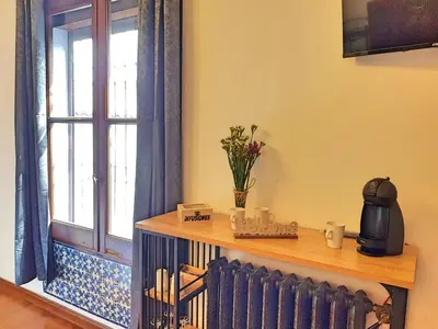 Utensilios para hacer té y café en Riad Mezquita de Cordoba