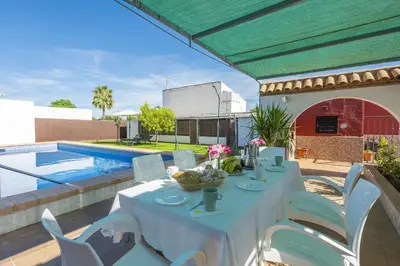 Piscina en o cerca de Casa rural Entre Olivos