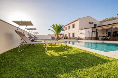 Piscina en o cerca de Casa Rural Era · 12 personas y mascotas · Córdoba