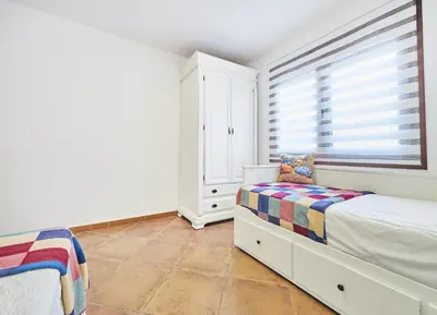 Cama o camas de una habitación en Cubo's Finca El Nogal de los Montes de Malaga