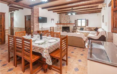 Plano de Awesome Home In Montefrio