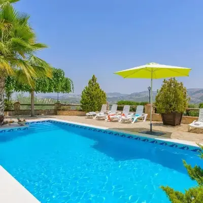Spacious villa with pool in Priego de Córdoba - 350 m²