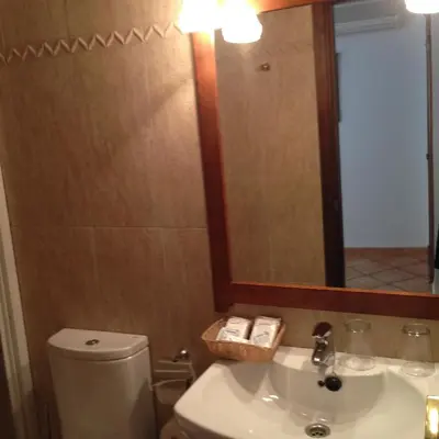 Un baño de Pensión Ana Pilar