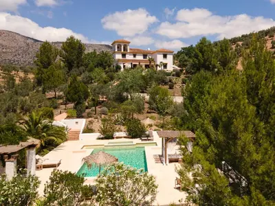 Piscina en o cerca de Hacienda el Tarajal
