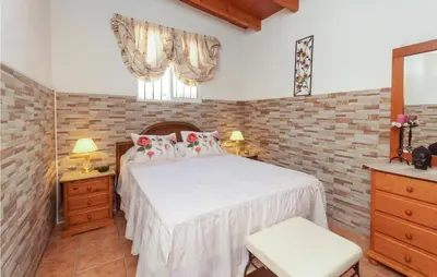 Cama o camas de una habitación en 3 Bedroom Beautiful Home In Antequera