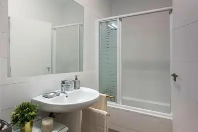Un baño de Genteel Home Alhóndiga Sevilla